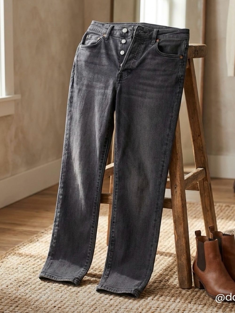 H&M Women's Charcoal Grey Straight Jeans